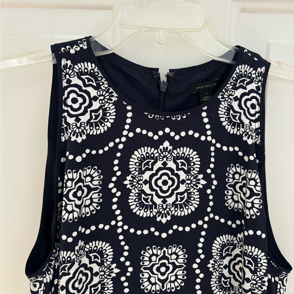 Ann Taylor sleeveless midi dress - Picture 3 of 5